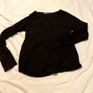 black long sleeve t